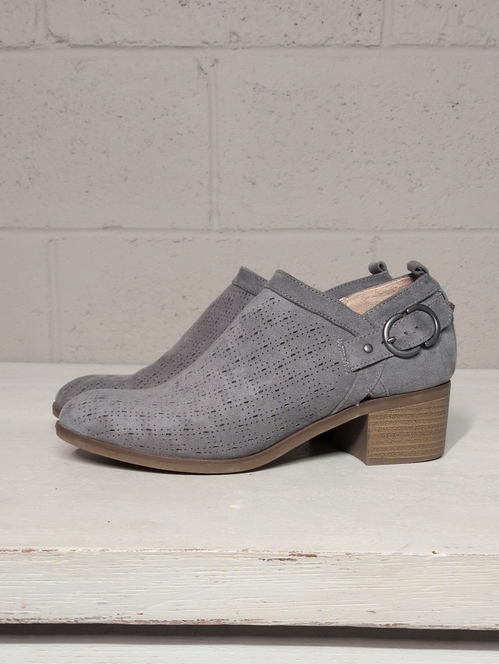 Sonoma Chisel Booties Womens Size 9 Gray Ankle Boots Suede Casual Shoes